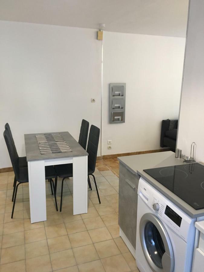 Charmant T2 Rdc Dans Residence Avec Parc Arbore Saint-Pierre-le-Moutier ภายนอก รูปภาพ